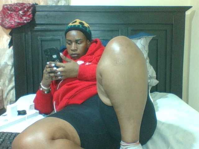 Sexyblacktits live webcam show