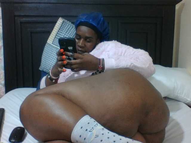 Sexyblacktits live cam on BongaCams