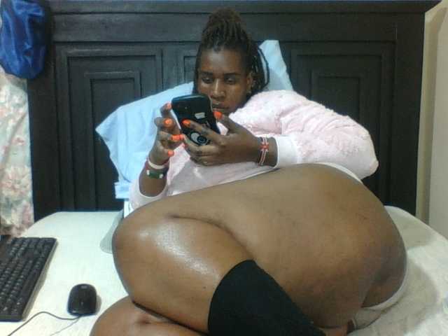 Sexyblacktits live cam on BongaCams