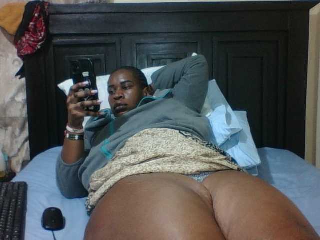 Sexyblacktits live webcam show