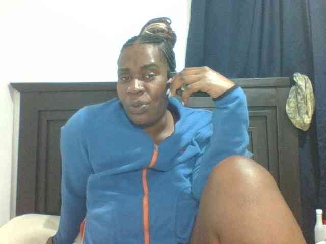 Sexyblacktits webcam