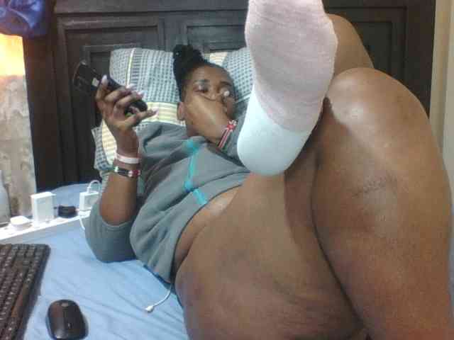Sexyblacktits webcam