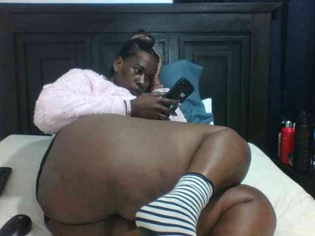 Sexyblacktits webcam