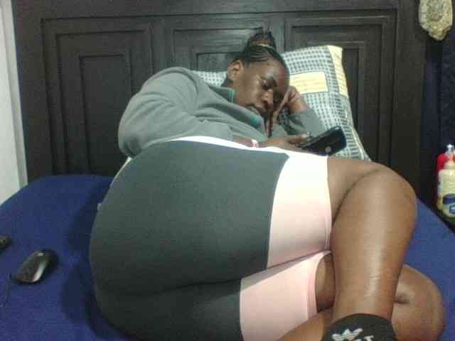 Sexyblacktits webcam