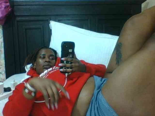 Sexyblacktits webcam