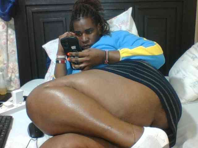 Sexyblacktits webcam
