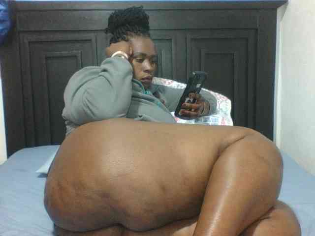 Sexyblacktits webcam