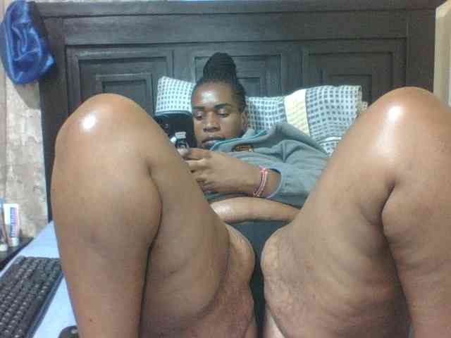Sexyblacktits webcam