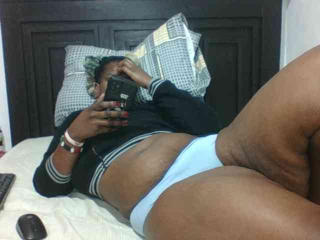 Sexyblacktits webcam