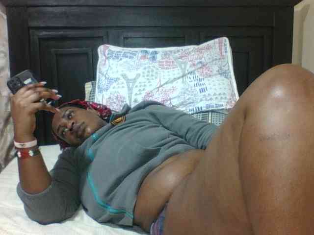 Sexyblacktits webcam