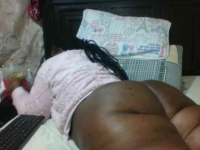 Sexyblacktits webcam