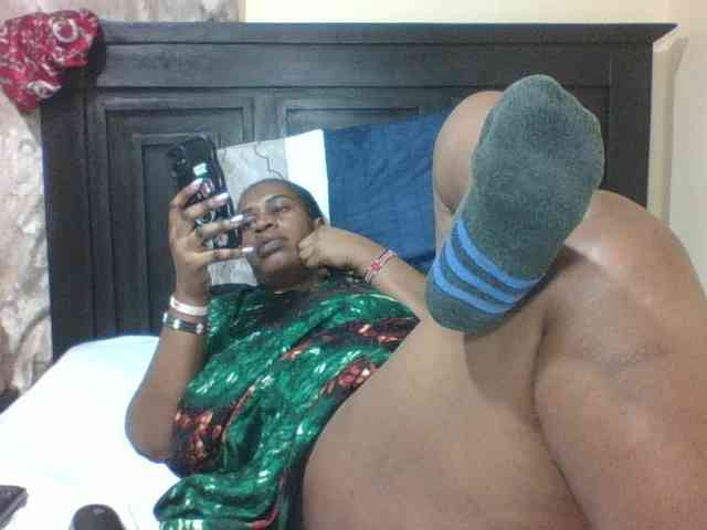 Sexyblacktits webcam