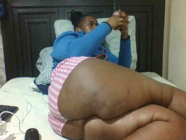 Sexyblacktits webcam