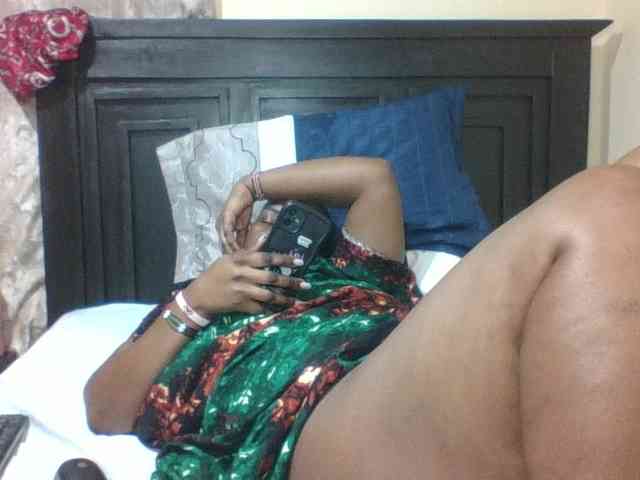 Sexyblacktits webcam