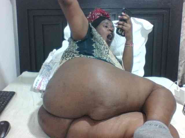 Sexyblacktits webcam