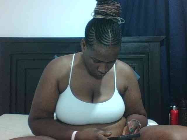 Sexyblacktits webcam