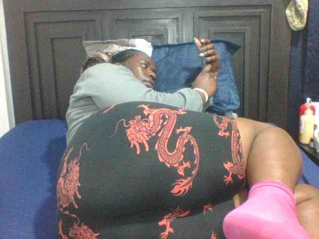 Sexyblacktits webcam