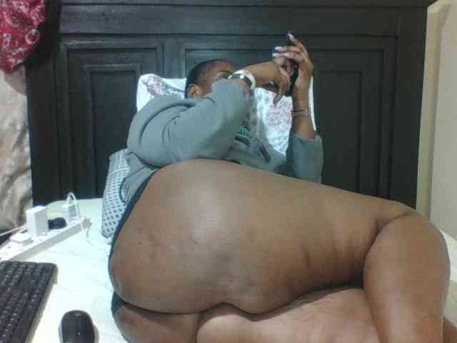 Sexyblacktits webcam