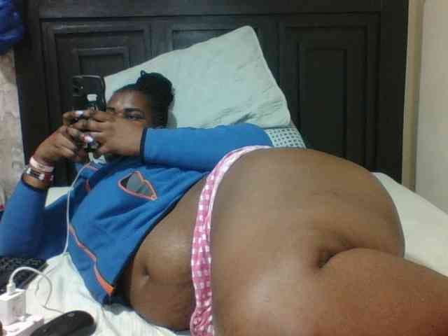Sexyblacktits webcam