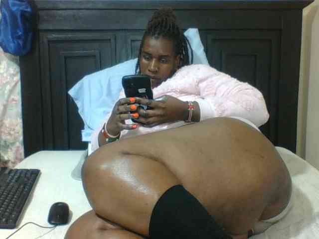 Sexyblacktits webcam