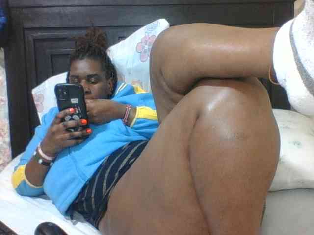 Sexyblacktits webcam
