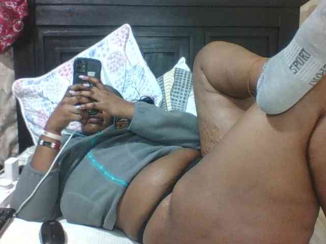 Sexyblacktits webcam