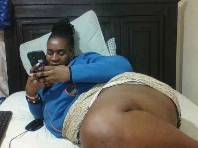Sexyblacktits webcam