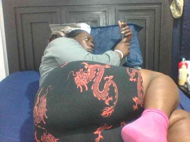 Sexyblacktits webcam