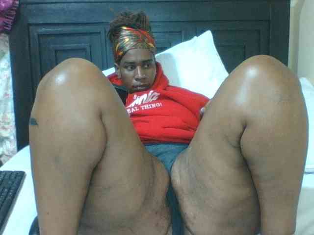 Sexyblacktits webcam
