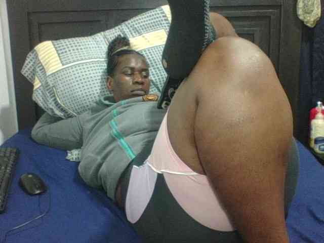 Sexyblacktits webcam