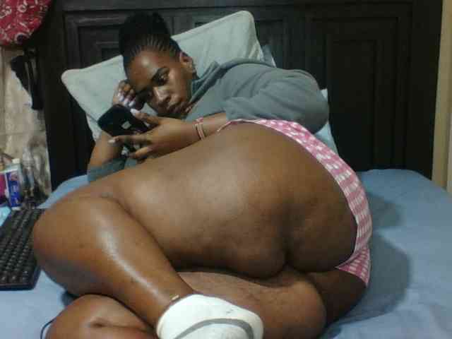 Sexyblacktits webcam