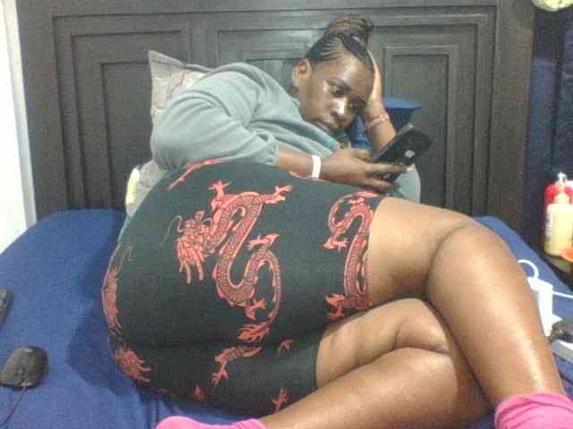 Sexyblacktits webcam