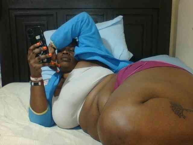 Sexyblacktits webcam