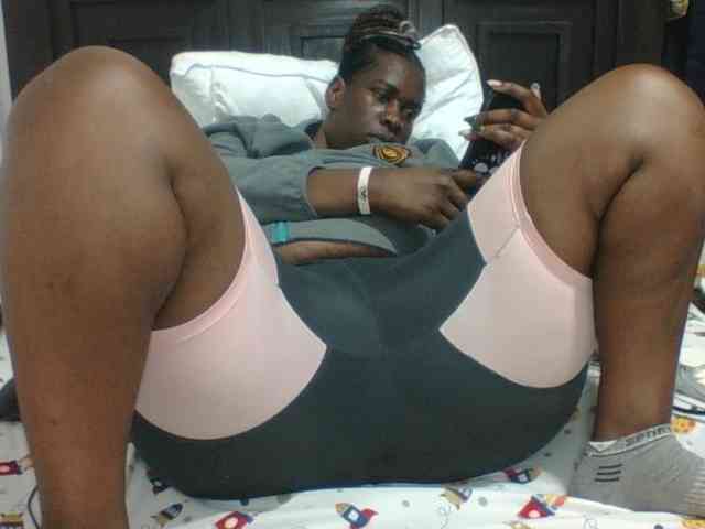 Sexyblacktits webcam