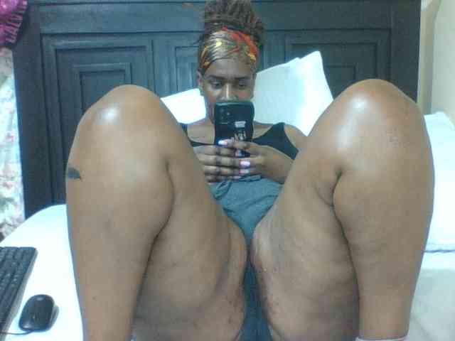 Sexyblacktits webcam