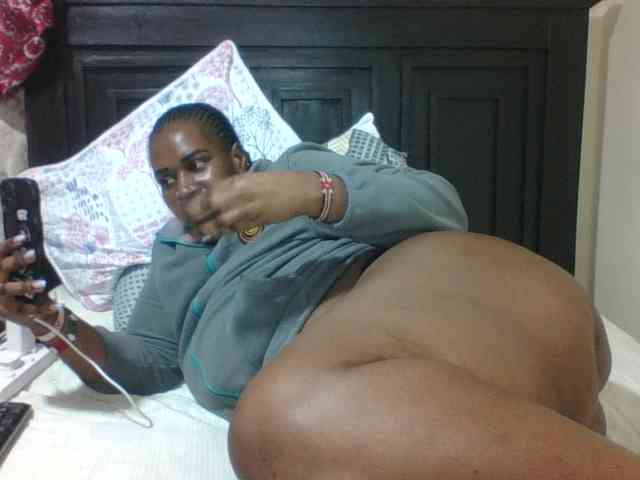 Sexyblacktits webcam