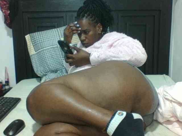Sexyblacktits webcam