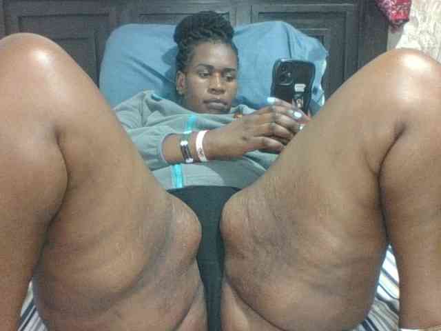 Sexyblacktits webcam