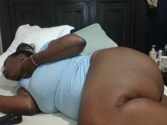 Sexyblacktits webcam