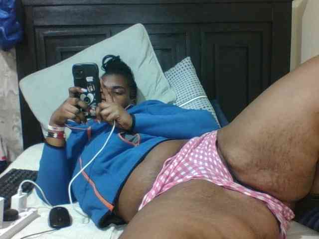 Sexyblacktits webcam