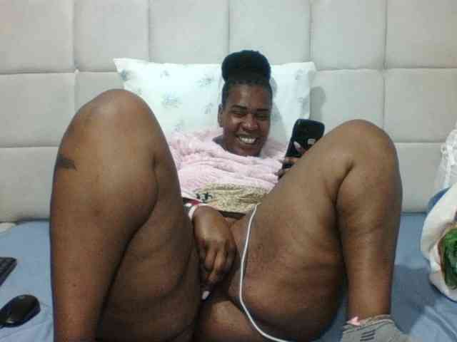 Sexyblacktits webcam