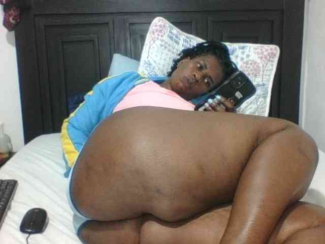 Sexyblacktits webcam