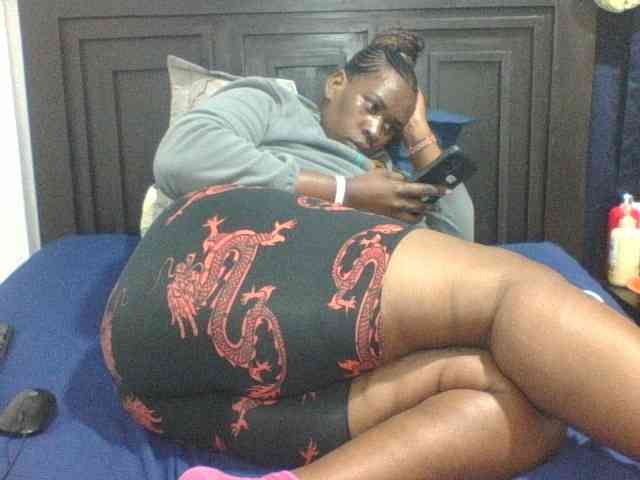 Sexyblacktits webcam