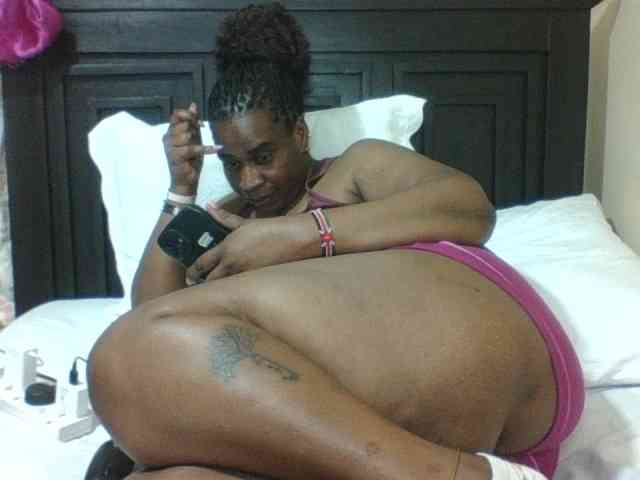 Sexyblacktits webcam