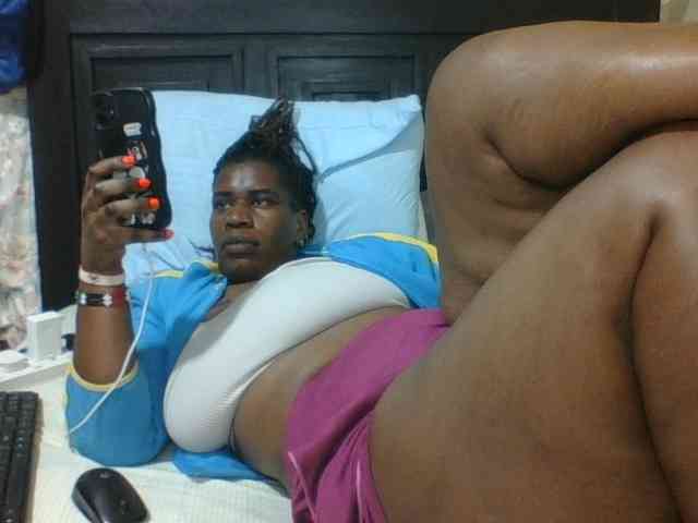 Sexyblacktits webcam
