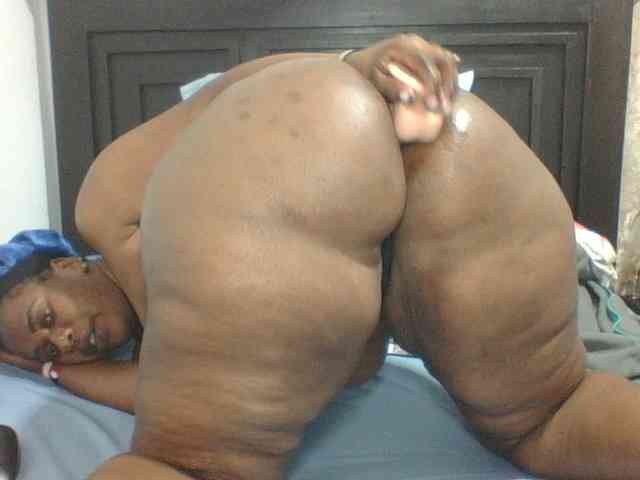 Sexyblacktits webcam