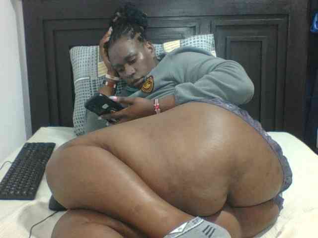 Sexyblacktits webcam