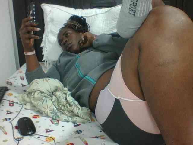 Sexyblacktits webcam