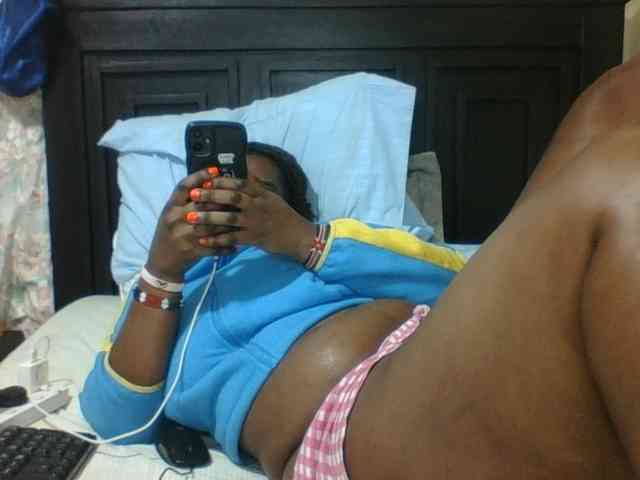 Sexyblacktits webcam