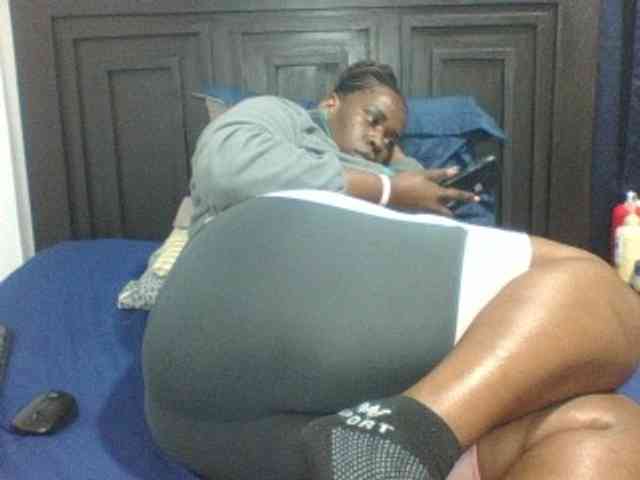 Sexyblacktits webcam